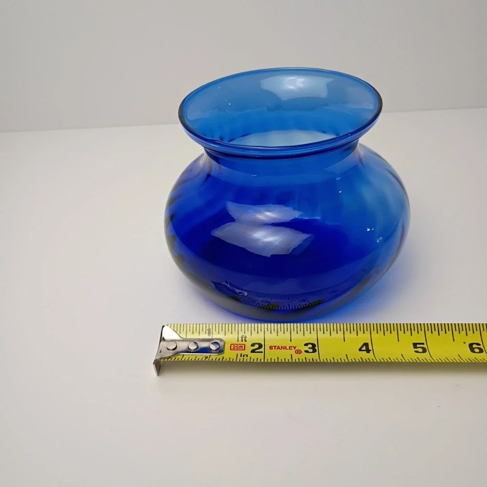 Indiana Glass Vase or Rose Bowl Illusions Swirl Ribbed Royal or Cobalt Blue 4